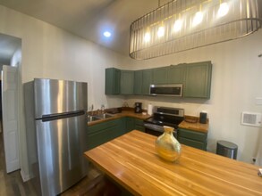 1818 Allen St in New Orleans, LA - Foto de edificio - Building Photo