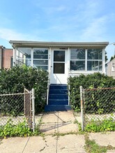 44 Dawson Ave in West Haven, CT - Foto de edificio - Building Photo