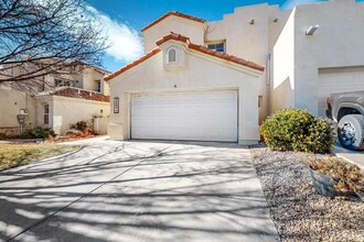 3233 Renaissance Dr SE in Rio Rancho, NM - Building Photo - Building Photo