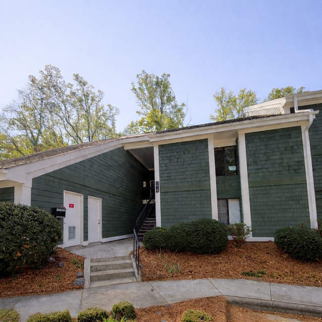 property at 1512 Benjamin Pkwy