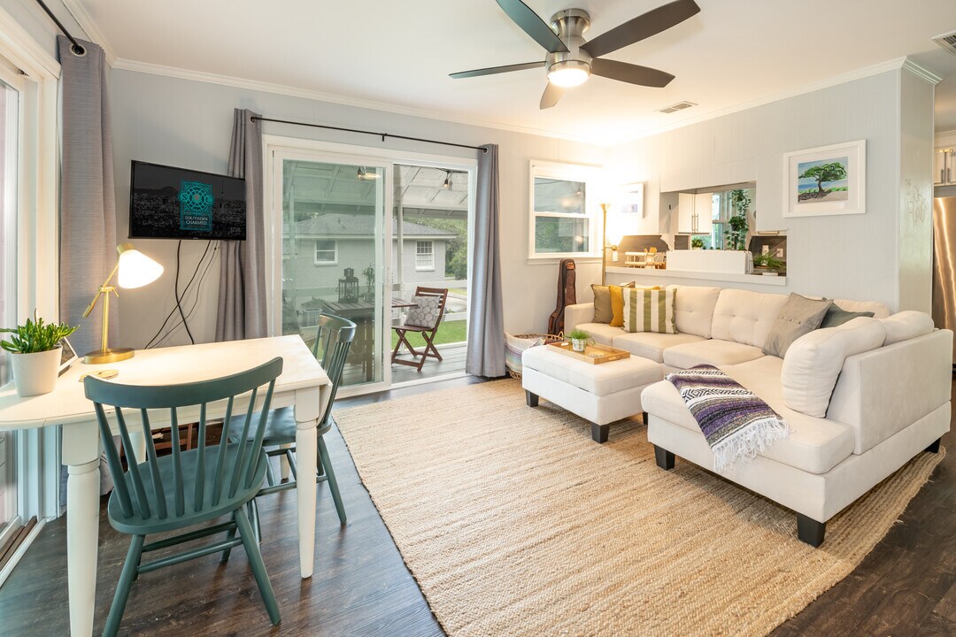 2243 Guerry Ave, Unit b in Charleston, SC - Building Photo