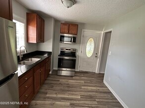 623 5th Ave S in Jacksonville Beach, FL - Building Photo - Building Photo