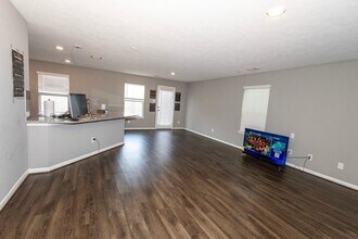 8932 Hollister Commons Ln in Houston, TX - Building Photo - Building Photo