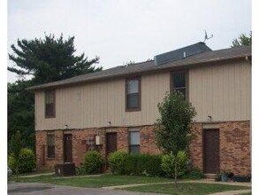 2512 Elmwood Pkwy in Arnold, MO - Building Photo - Building Photo
