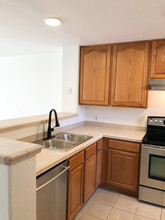 5675 N Camino Esplendora, Unit #2108 in Tucson, AZ - Foto de edificio - Building Photo