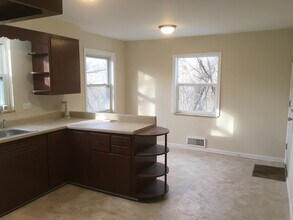 4561 Mt Troy Rd in Pittsburgh, PA - Building Photo - Building Photo