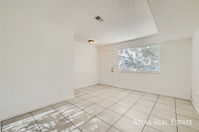 904 Excalibur St in Lafayette, CO - Building Photo - Building Photo