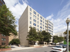 Bon Wit Plaza in Washington, DC - Foto de edificio - Building Photo