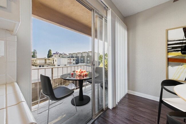 Kittridge Apartments