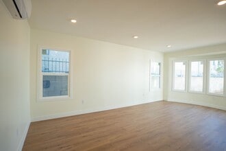 1038 Westmoreland Ave in Los Angeles, CA - Building Photo - Building Photo