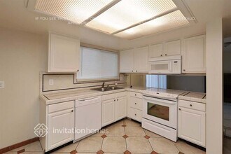 1207 Humphrey Dr in Suisun City, CA - Building Photo - Building Photo