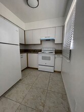 208 NW 43rd Ct in Oakland Park, FL - Building Photo - Building Photo