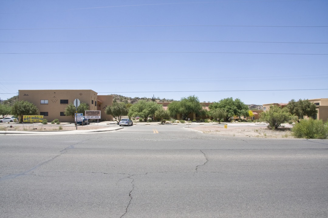 Mammoth Apartments in Mammoth, AZ - Building Photo