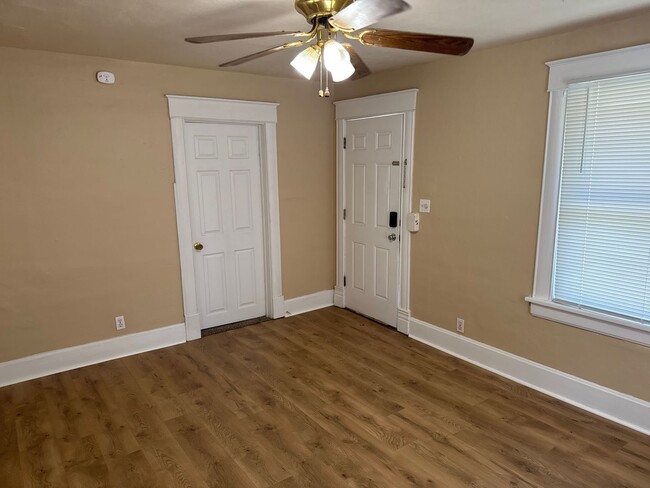 1112 W Harrison St in Springfield, MO - Building Photo - Building Photo