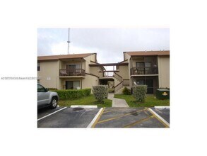 445 NW 210th St in Miami Gardens, FL - Building Photo - Building Photo