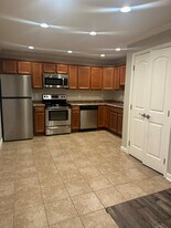 1611 S Main St in Hopkinsville, KY - Building Photo