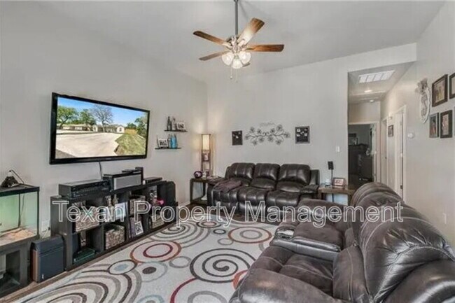 3710 Mandy Dr in Granbury, TX - Building Photo - Building Photo
