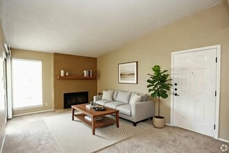 Huntington Hills Apartments in Longview, TX - Foto de edificio - Building Photo