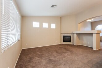 5991 Halehaven Dr in Las Vegas, NV - Building Photo - Building Photo