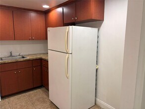 4168 Inverrary Dr in Lauderhill, FL - Building Photo - Building Photo