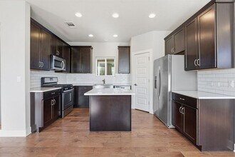 1912 Dinsdale Ln in Austin, TX - Building Photo - Building Photo