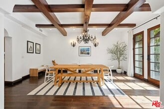 6620 Lindenhurst Ave in West Hollywood, CA - Building Photo - Building Photo