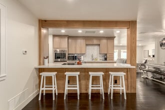 1935 E Coolidge St in Phoenix, AZ - Foto de edificio - Building Photo