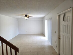 573 Green Springs Pl in West Palm Beach, FL - Building Photo - Building Photo