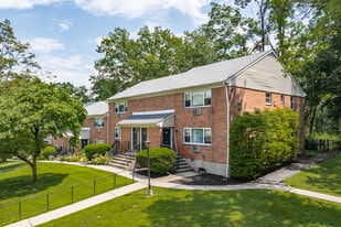 HudsonView Living in Peekskill, NY - Building Photo