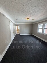 140 Summit St in Pontiac, MI - Building Photo - Building Photo