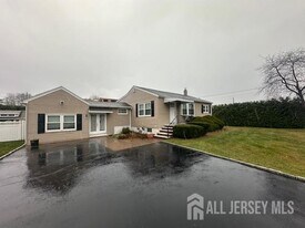 403 Old Georges Rd in North Brunswick, NJ - Building Photo