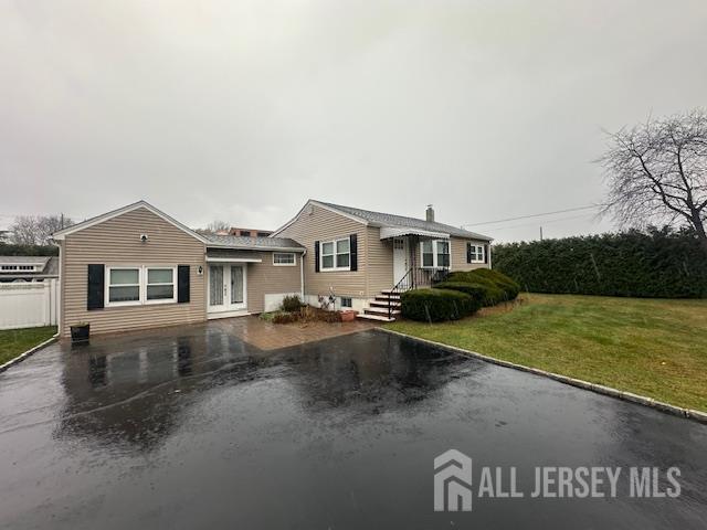 403 Old Georges Rd in North Brunswick, NJ - Building Photo