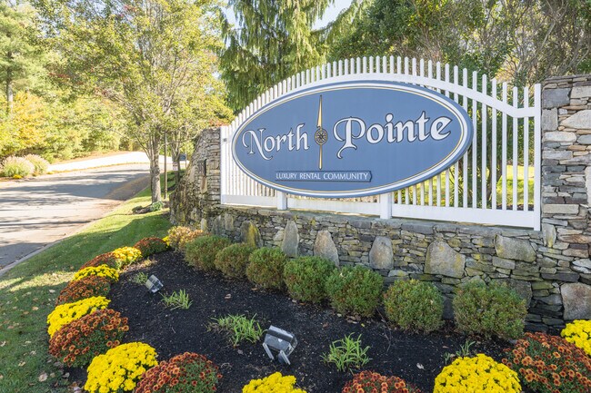 North Pointe Apartments in Hanover, MA - Building Photo - Building Photo