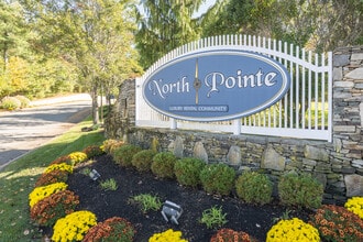 North Pointe Apartments in Hanover, MA - Building Photo - Building Photo