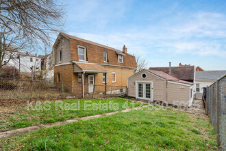 733 Ceres Way in Pittsburgh, PA - Building Photo - Building Photo