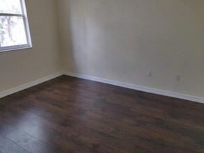 1661 SE 28th St-Unit -203 in Homestead, FL - Building Photo - Building Photo