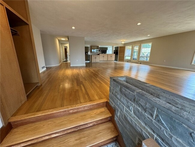 216 Berkshire Rd in Ithaca, NY - Building Photo - Building Photo