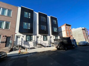 2423 W Thompson St in Philadelphia, PA - Building Photo - Building Photo