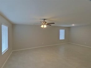 1712 Clairborne Ct in Little Elm, TX - Foto de edificio - Building Photo