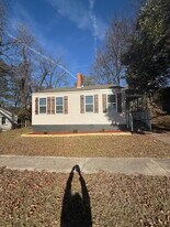 6633 Millard Fuller Rd in Fairfield, AL - Building Photo