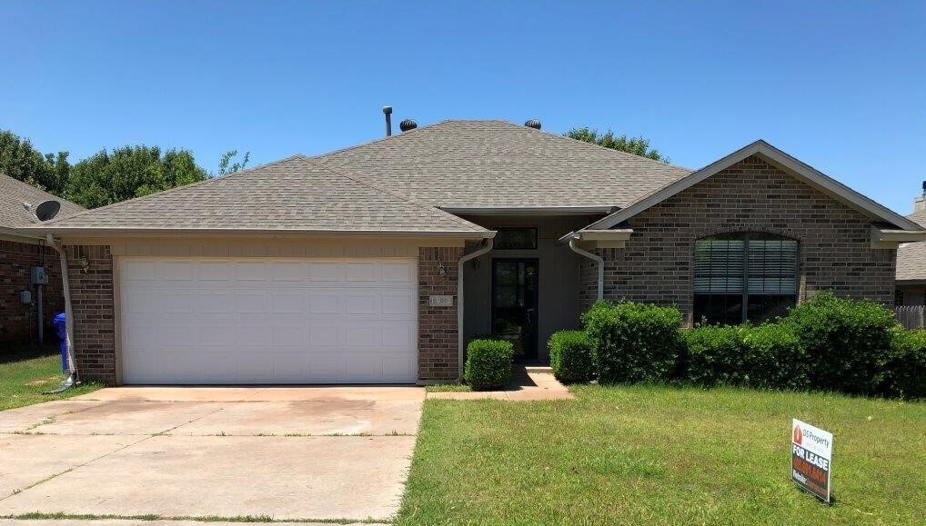 1912 Old Central Dr in Norman, OK - Building Photo