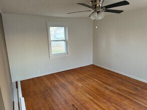 220 N Fillmore St in Red Bud, IL - Building Photo - Building Photo