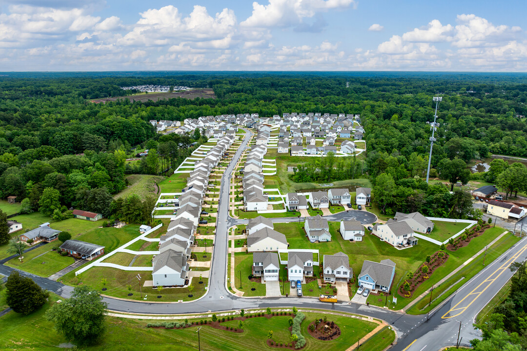 Rich Fork Heights in High Point, NC - Building Photo