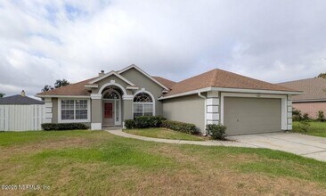 12162 Millford Ln N in Jacksonville, FL - Building Photo - Building Photo