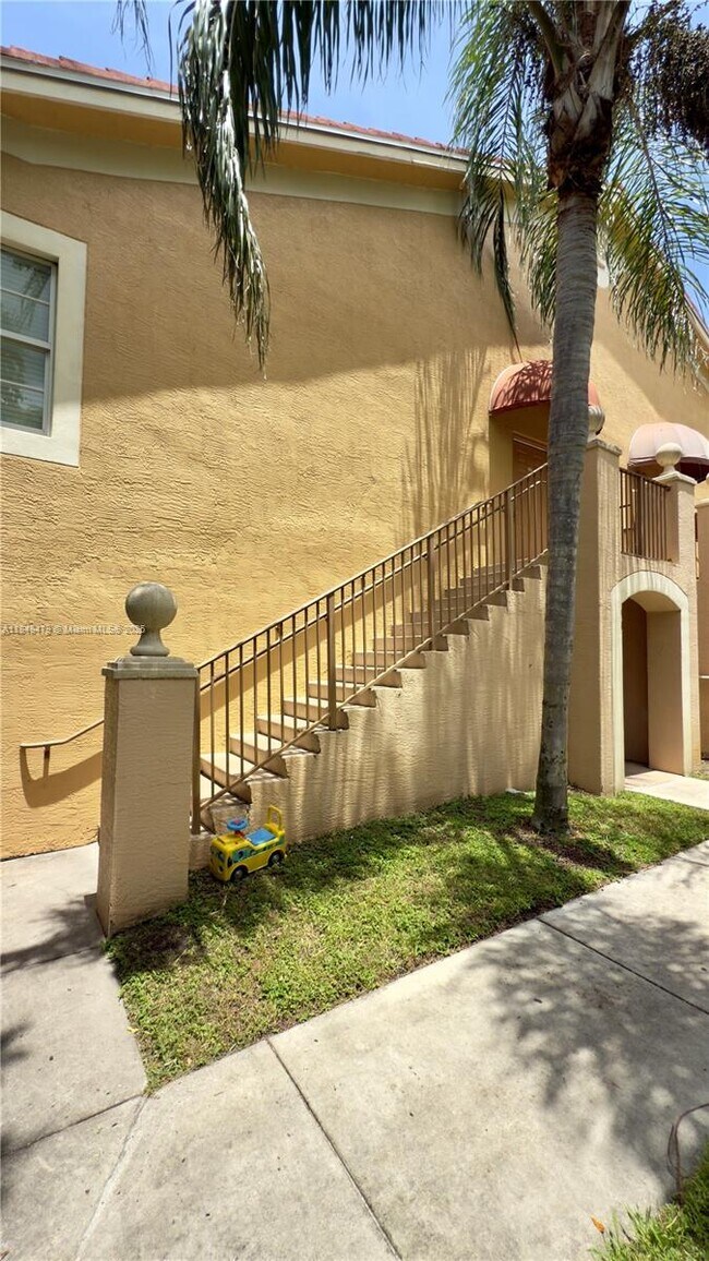 4241 San Marino Blvd in West Palm Beach, FL - Building Photo - Building Photo
