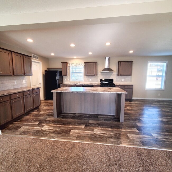 8027 Harbour Dr in Fair Haven, MI - Building Photo - Building Photo