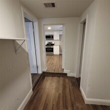 6810 Bleker St in Houston, TX - Building Photo - Building Photo