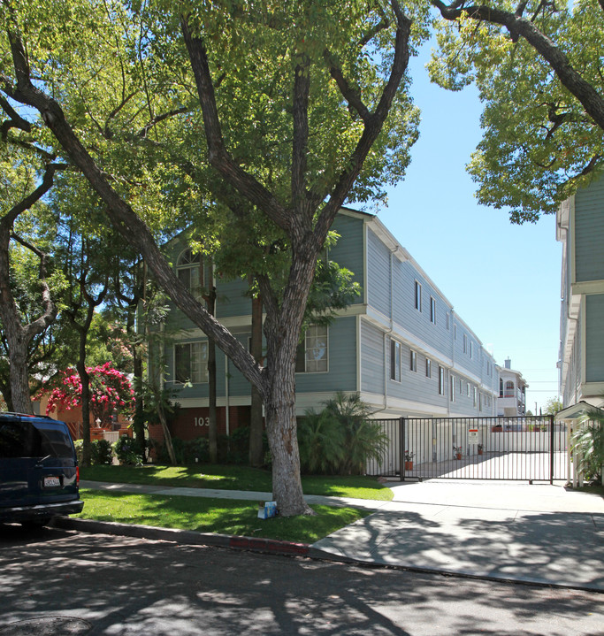 1034 Ruberta Ave in Glendale, CA - Building Photo