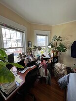 332 Beacon St, Unit 2 in Somerville, MA - Building Photo