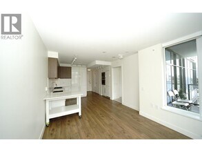 188 Agnes St in New Westminster, BC - Building Photo - Building Photo